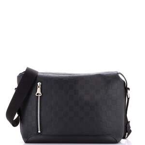 Louis Vuitton Discovery Messenger Bag #229516L12B